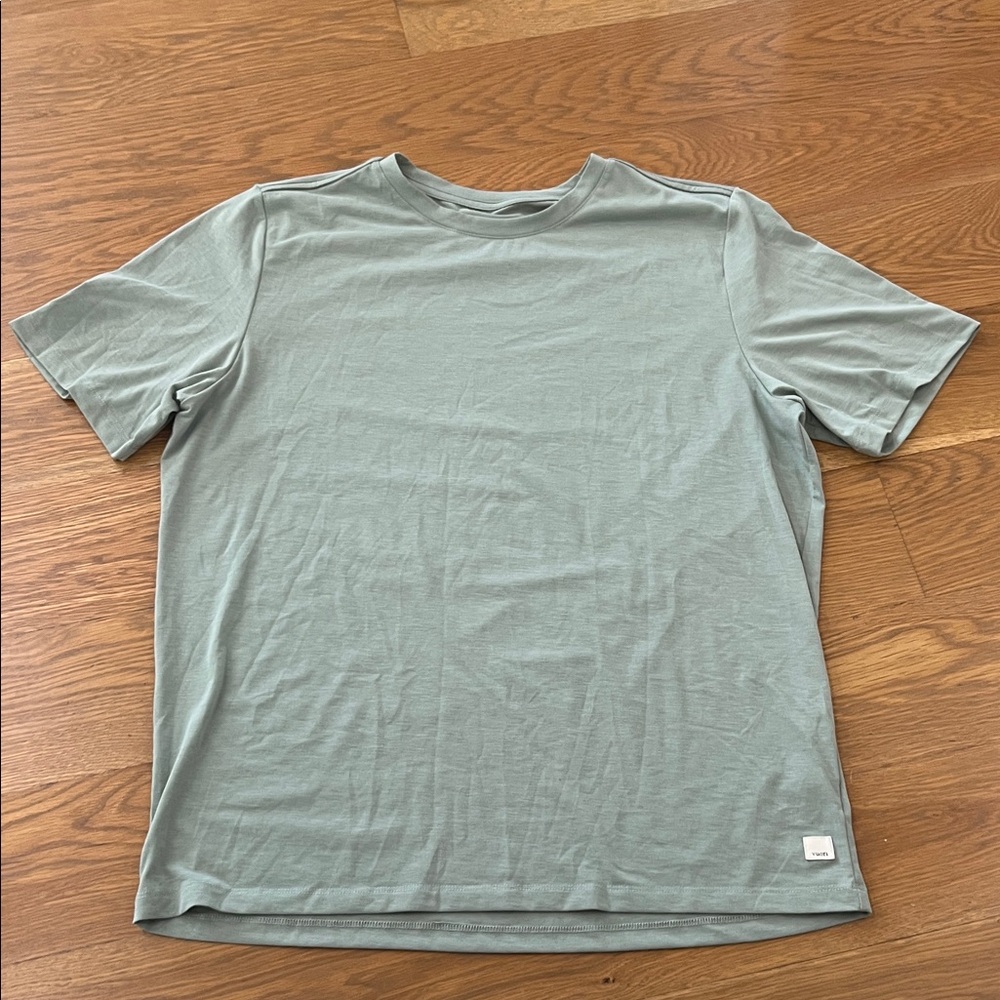 Vuori Men’s Tuvalu Tee in Agave Green